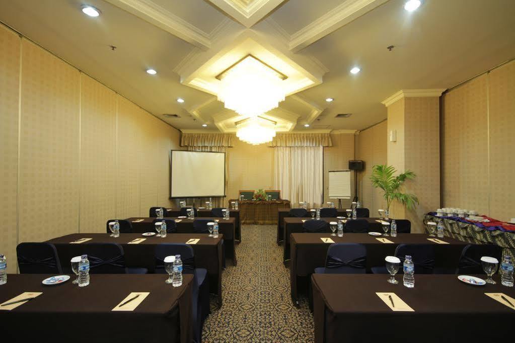 Hotel Maharadja Jakarta Luaran gambar