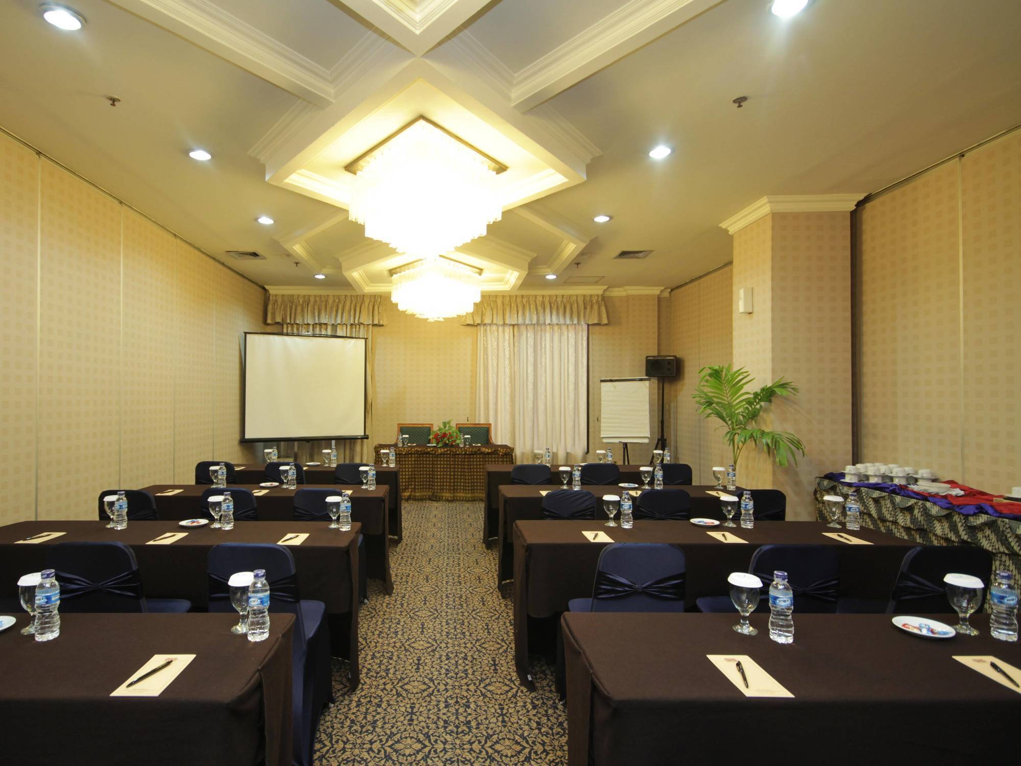 Hotel Maharadja Jakarta Luaran gambar